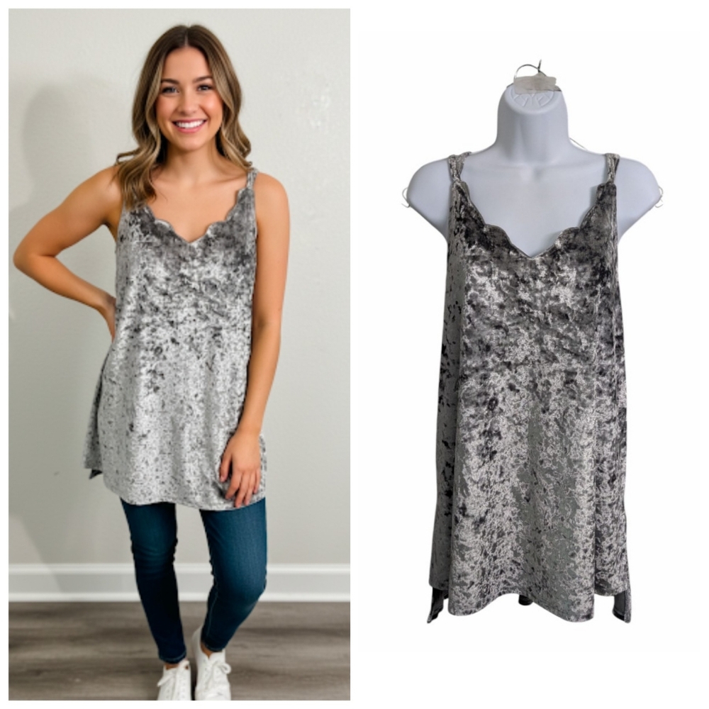 Umgee Woman Metallic Silver Crushed Velvet Camisole Tunic Top Scalloped V-Neck S